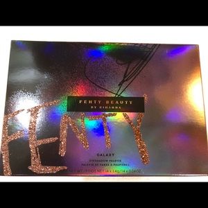 Fenty Beauty Galaxy Eyeshadow pallet